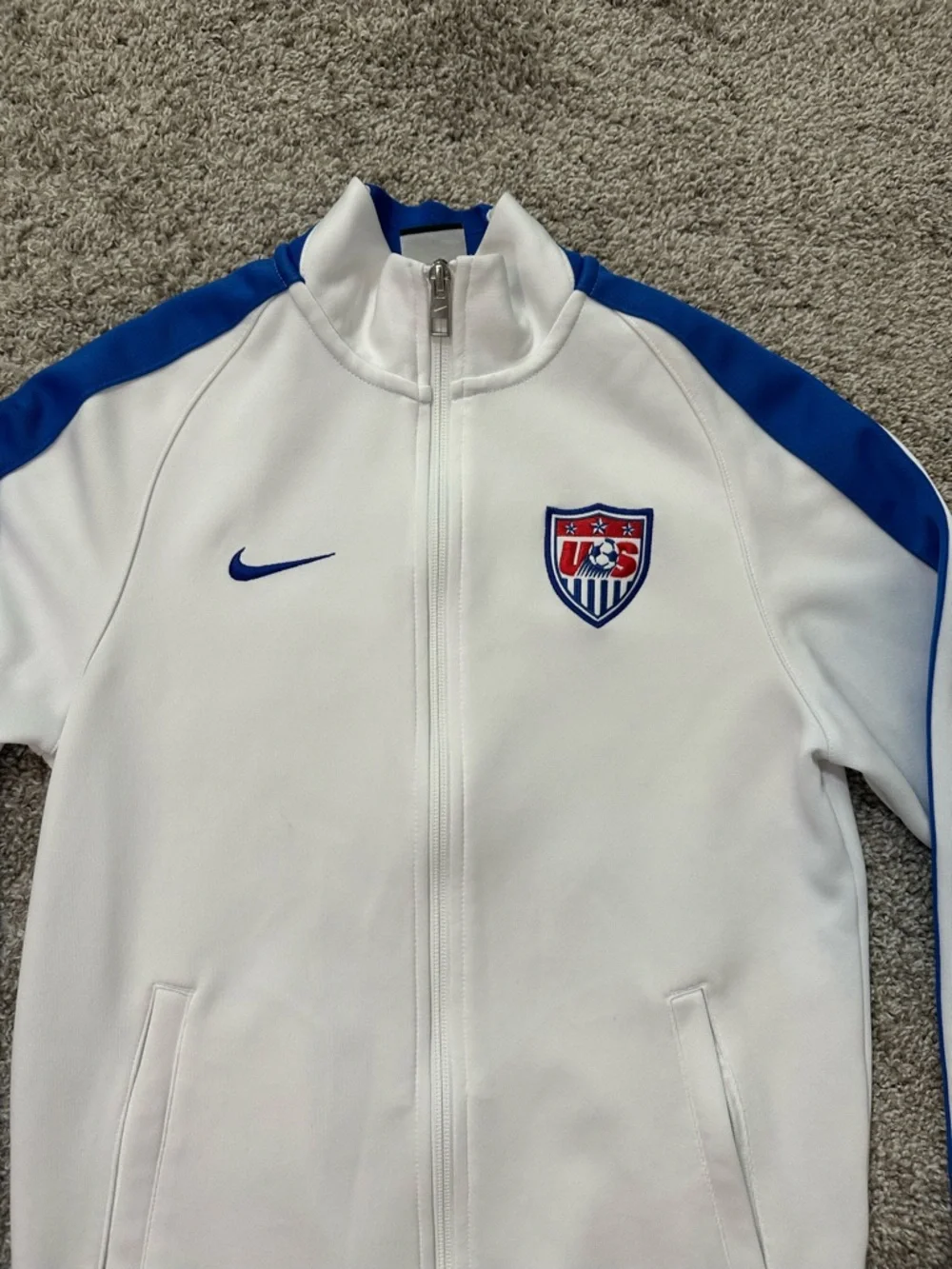 Nike excellent preowned